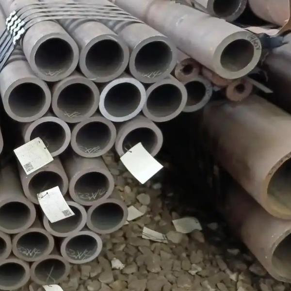 山東無(wú)縫鋼管廠量大更實(shí)惠